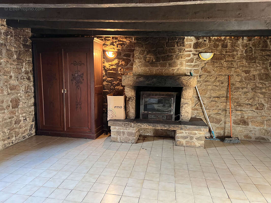 Maison à SAINT-PIERRE-DES-LANDES