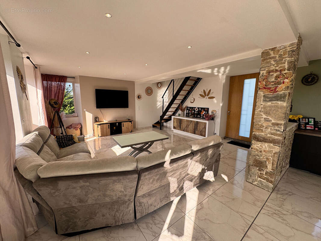 A vendre Maison en pierres 158 m² entièrement rénovée à 25 min de St-Lô - photo 6