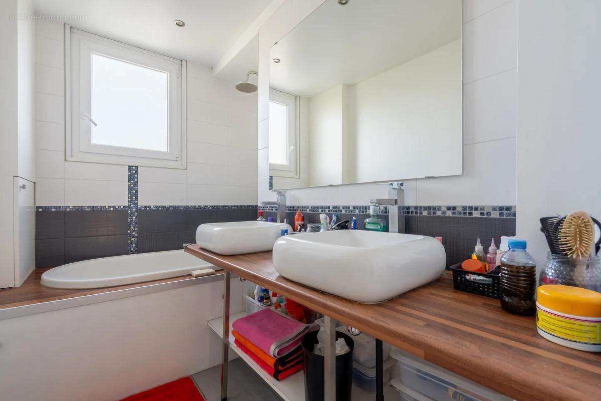 Lumineux F3  de 57 m² en parfait état au Perreux-sur-Marne - photo 8