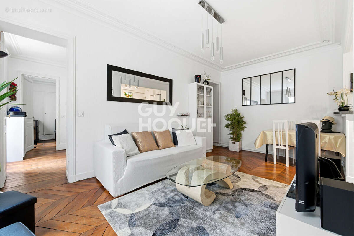 Appartement à PARIS-9E
