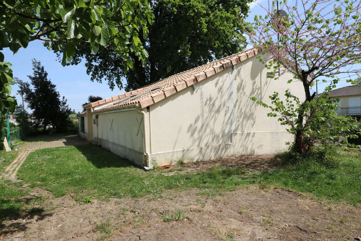 Maison à SAINTES