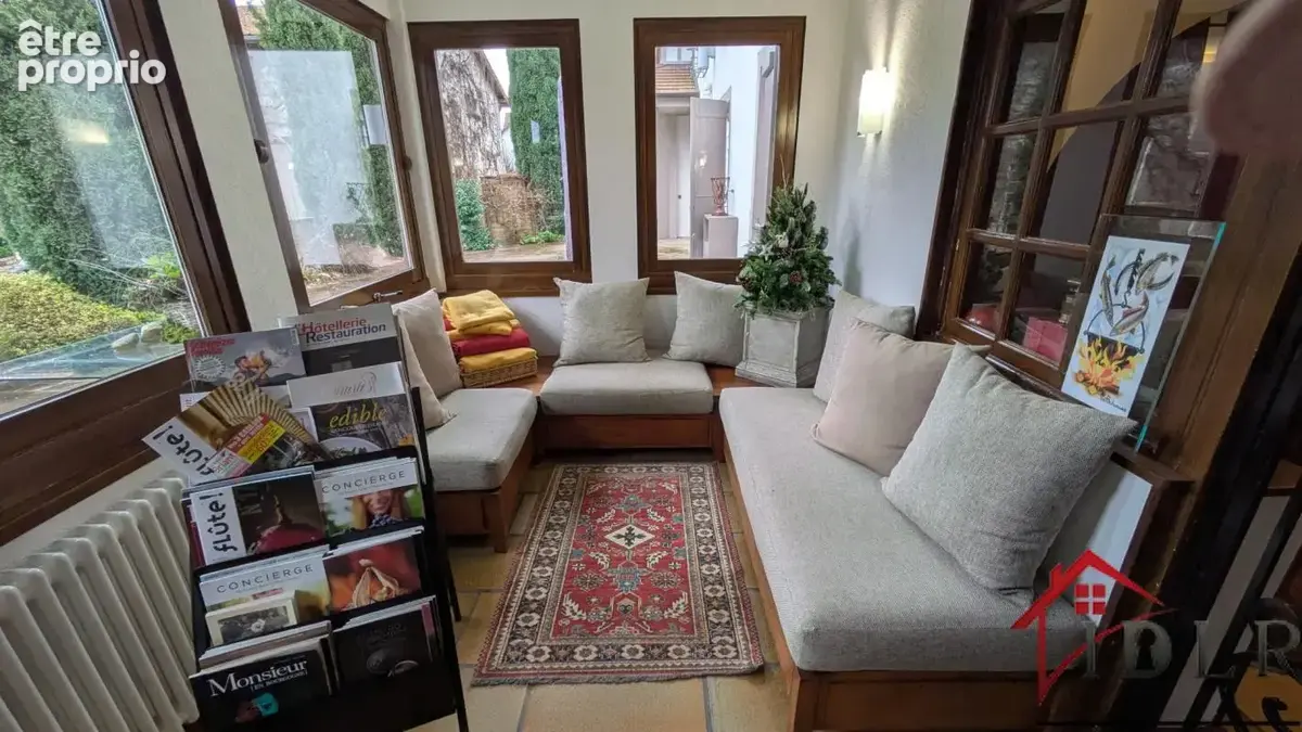 Local commercial - photo 9