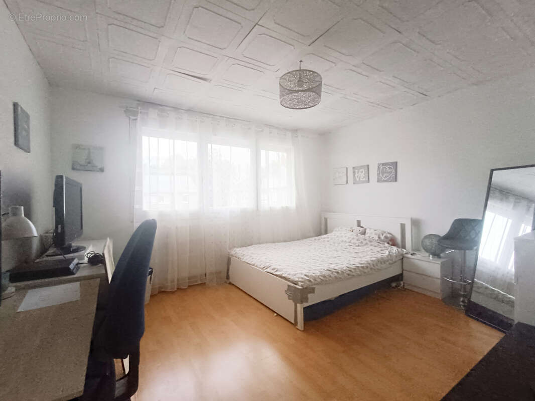 Maison à SIN-LE-NOBLE