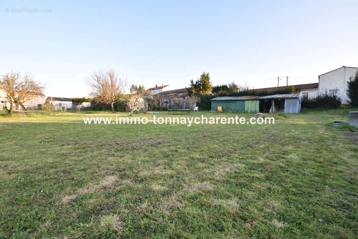 Maison à TONNAY-CHARENTE