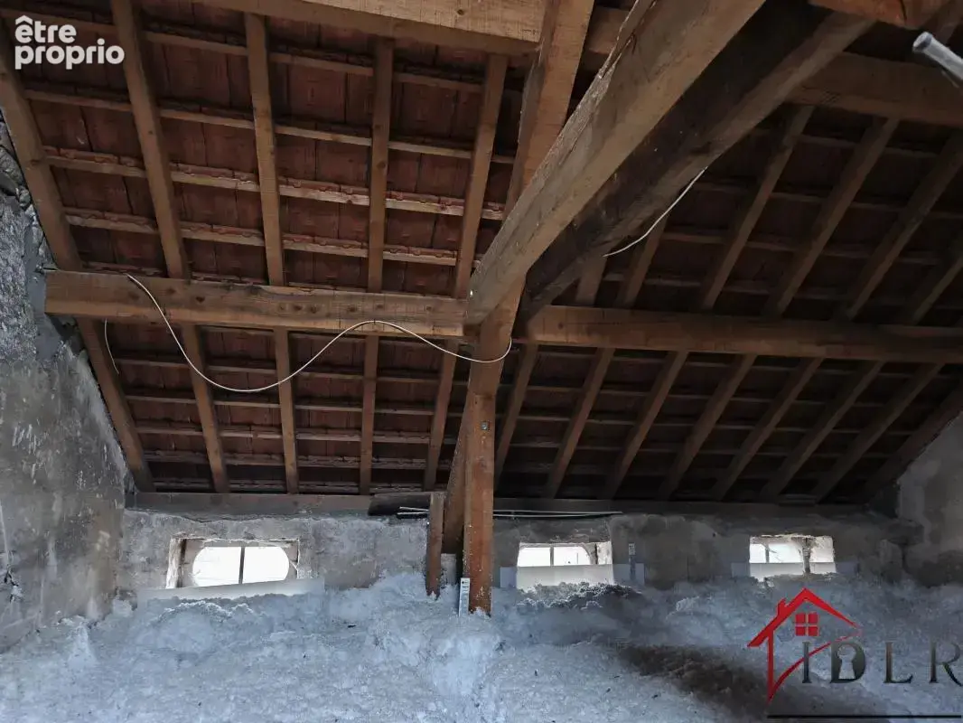 Immeuble de rapport mixte 4 appartements + 2 locaux fort pot - photo 15