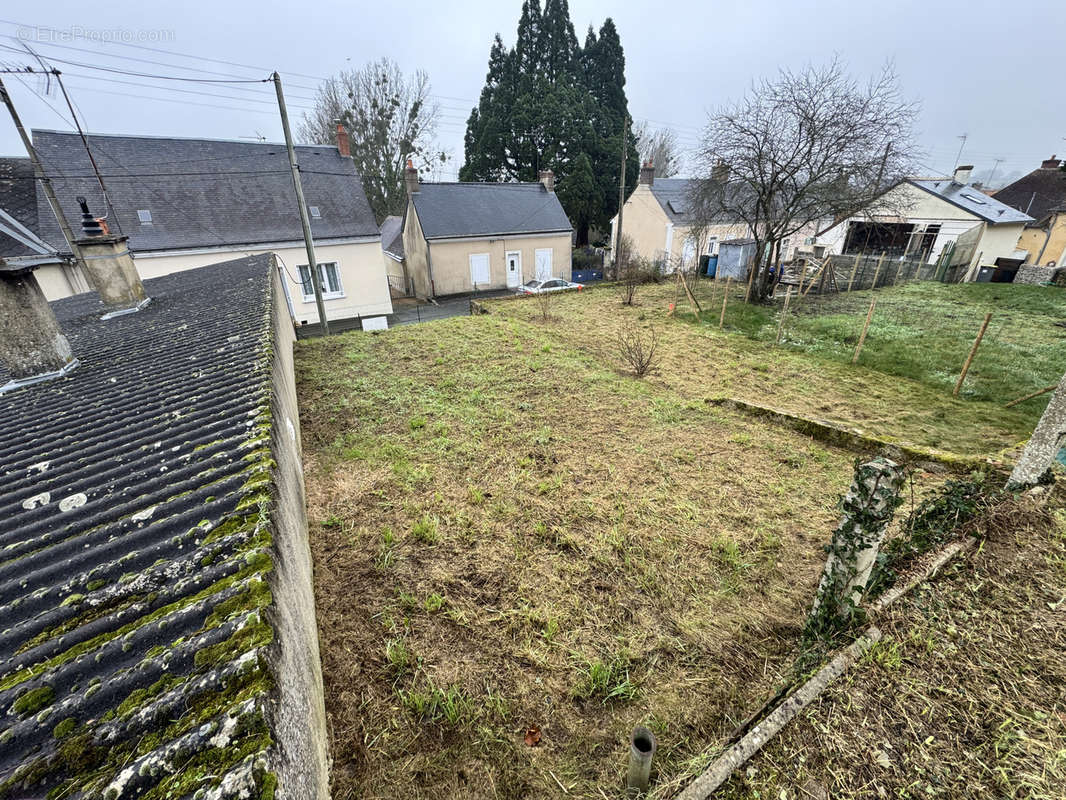 Terrain à PARIGNE-L&#039;EVEQUE