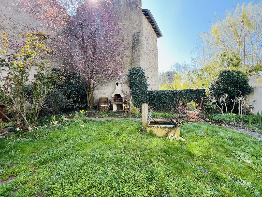 Maison à SAINT-LAURENT-D'AGNY