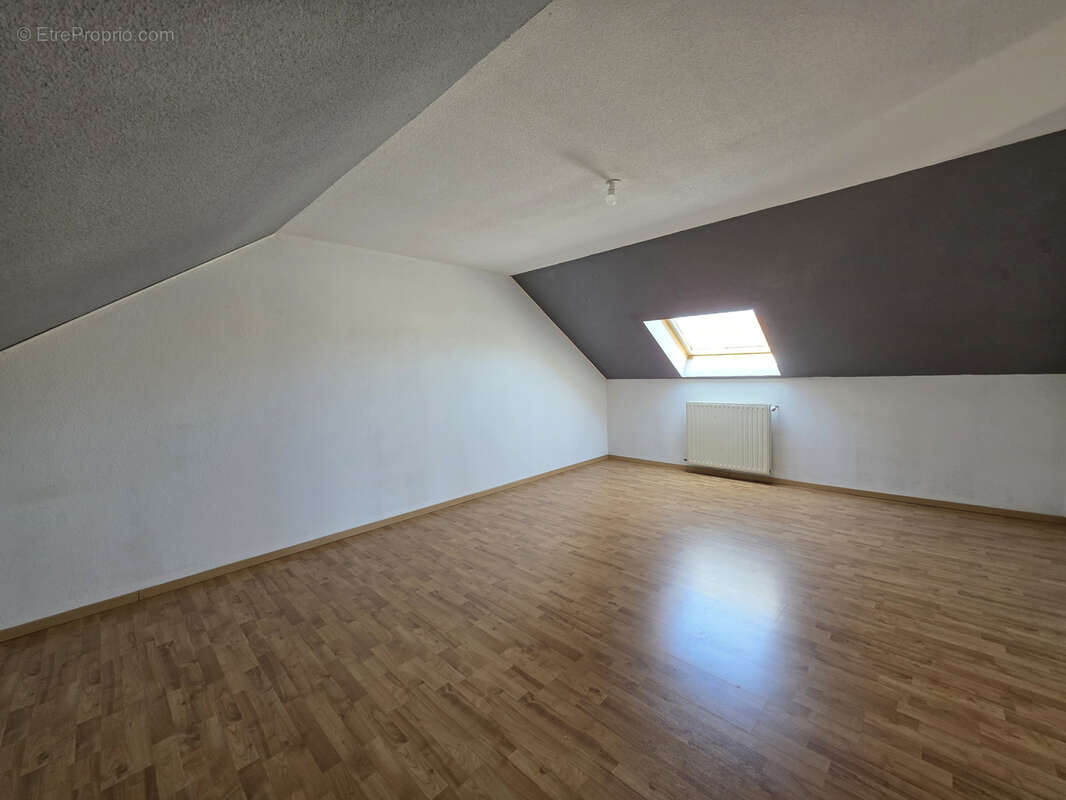 Maison 4 Chambres 133m2 LURE sur 5 ares 29 centiares de terrain - photo 10