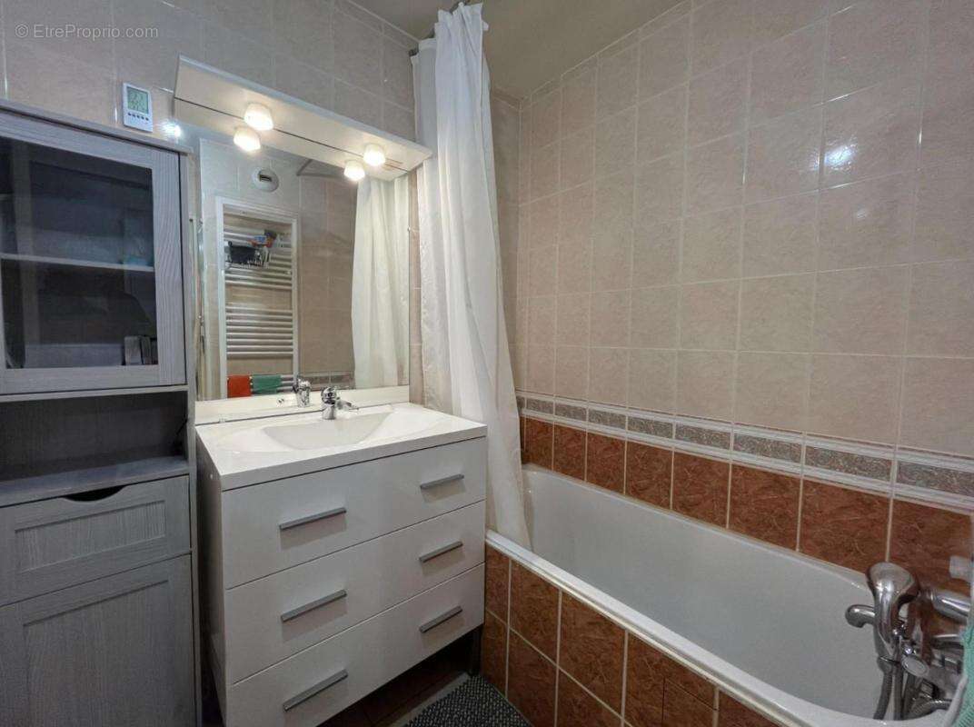 Appartement à SATHONAY-CAMP