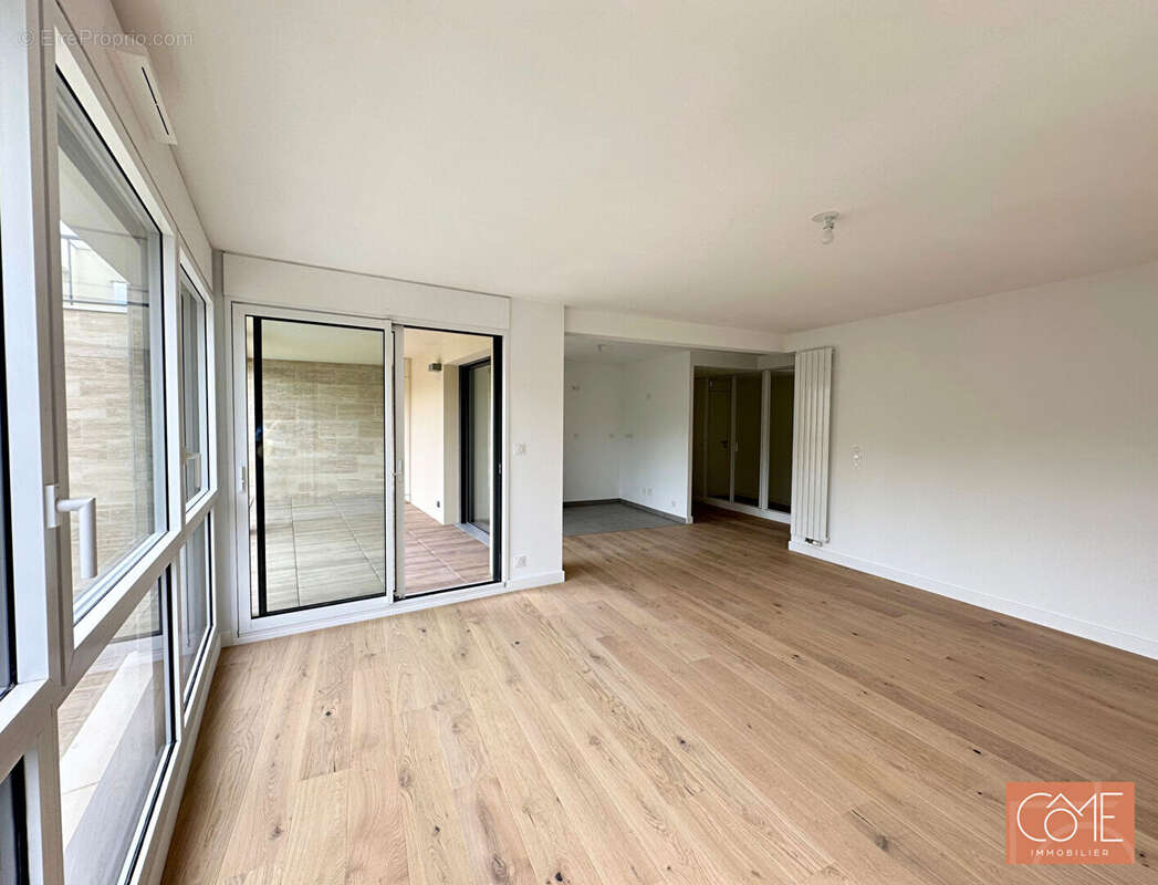 Grand type 3 neuf de standing - 12m² de terrasse - parking - vue canal de l'ille - anatole france - rennes - photo 7