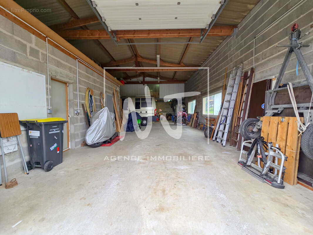 Maison familiale à vendre à Savennières avec atelier / garage aux portes d'Angers - photo 8