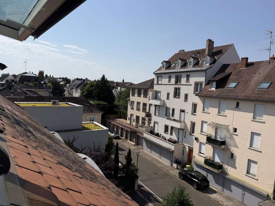 Orangerie: 3 pièces sans ascenseur, climatisation, place de parking - photo 20