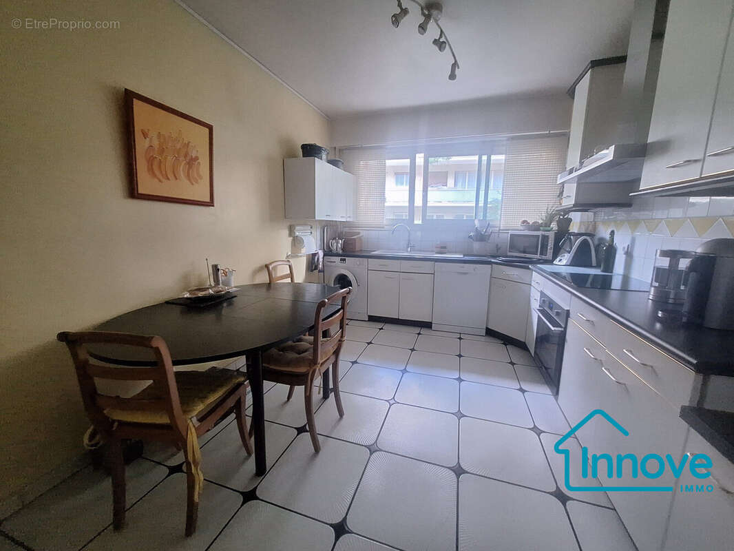 Appartement à VERSAILLES