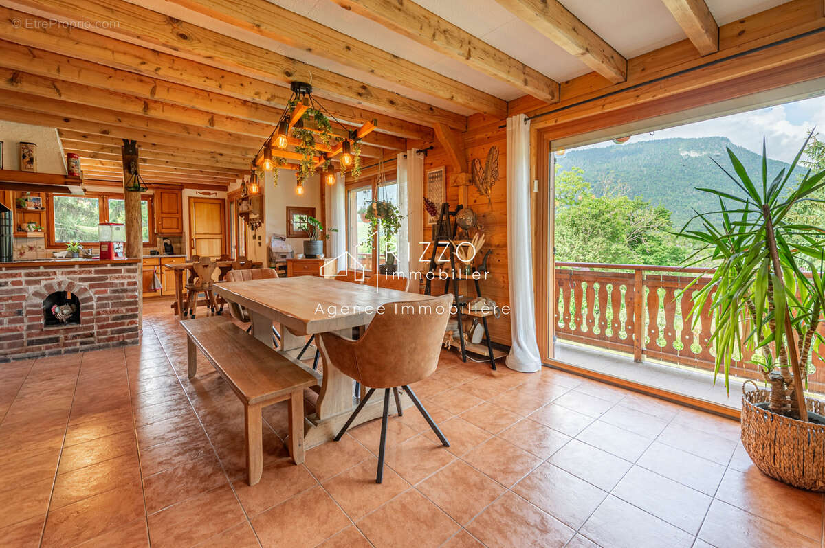 Chalet au calme dans les hauteurs - photo 2
