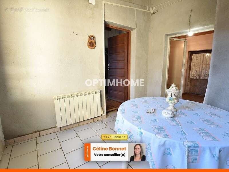 Maison à NEUVILLE
