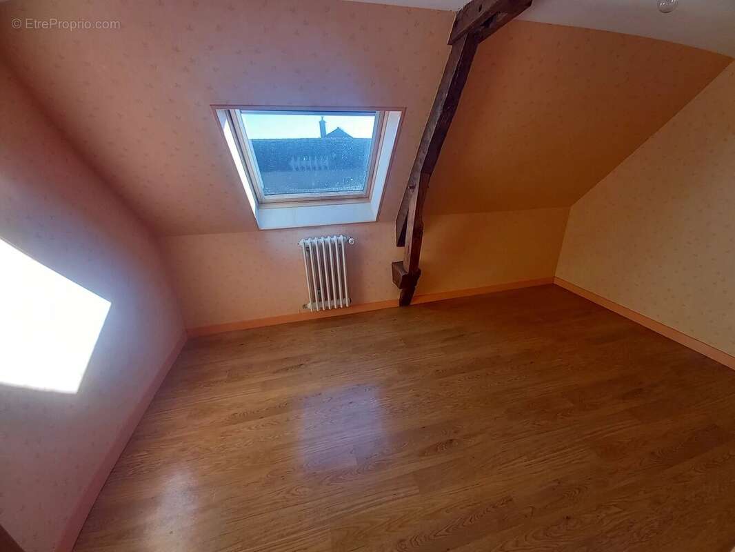 Maison à SAINT-PIERRE-DES-LANDES