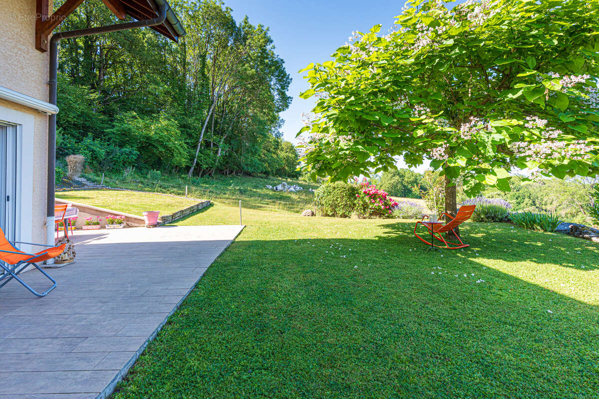 Annecy ? Seynod / Balmont - Maison d?Exception ? 6 pièces ? 150 m2  - Terrain 1?025 m2 ? Sous-sol 80 m2 ? DPE - photo 14