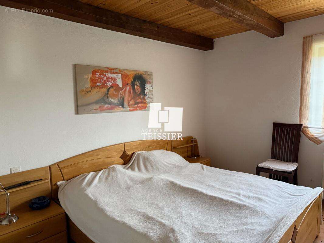 Maison à SAINT-PIERRE-SAINT-JEAN