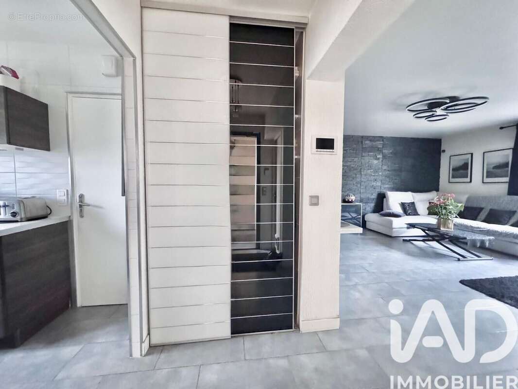 Maison 82 m² à Gretz-Armainvilliers  - photo 4