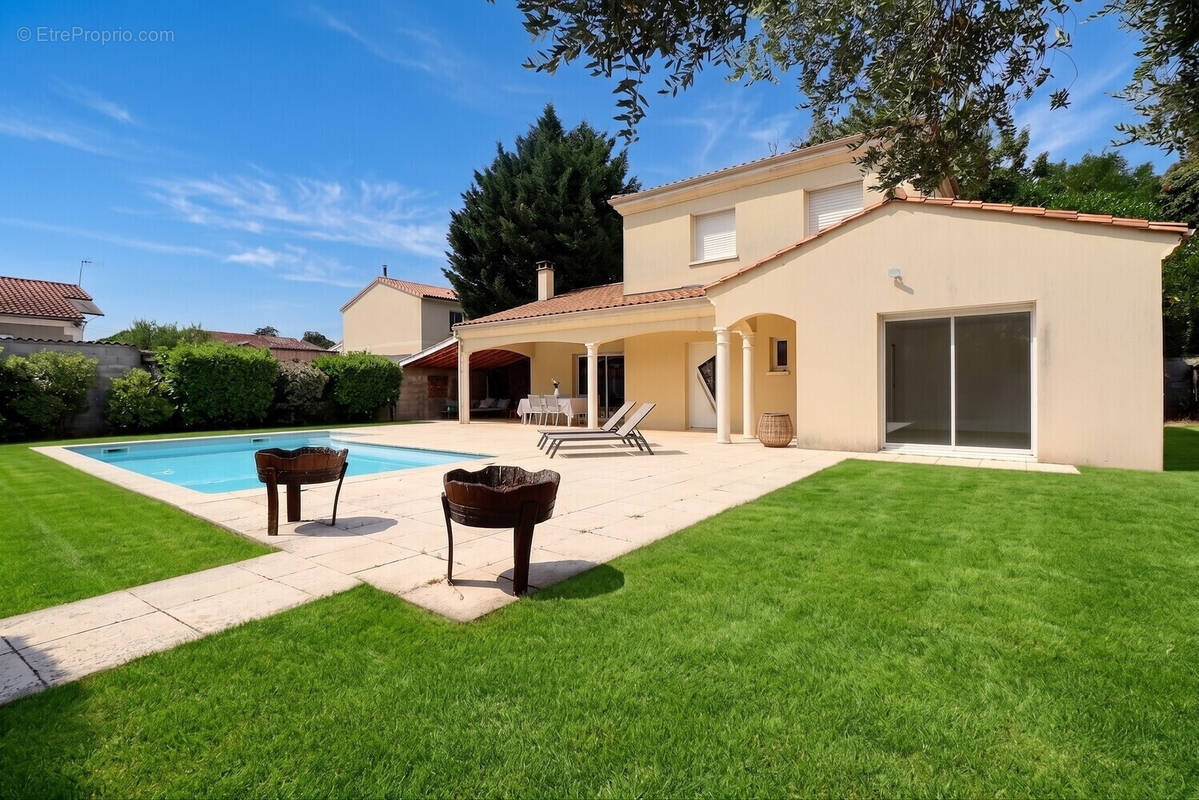 maison 5 pièces - 155 m² - Landiras - photo 1