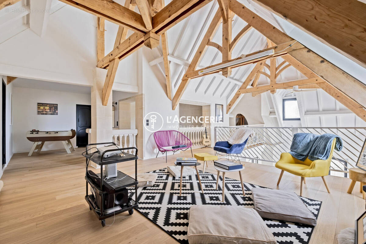 Maison à CARBON-BLANC