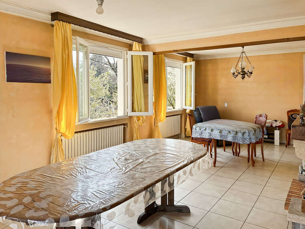 Maison Corbas 5 pièce(s) 160 m2 - photo 9