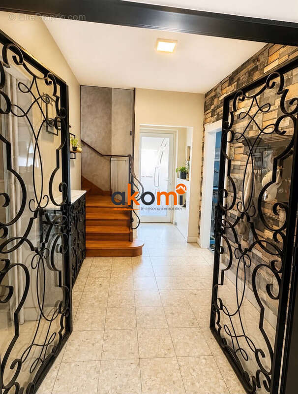 Maison 156 m² à Saint-Die-Des-Vosges  - photo 4