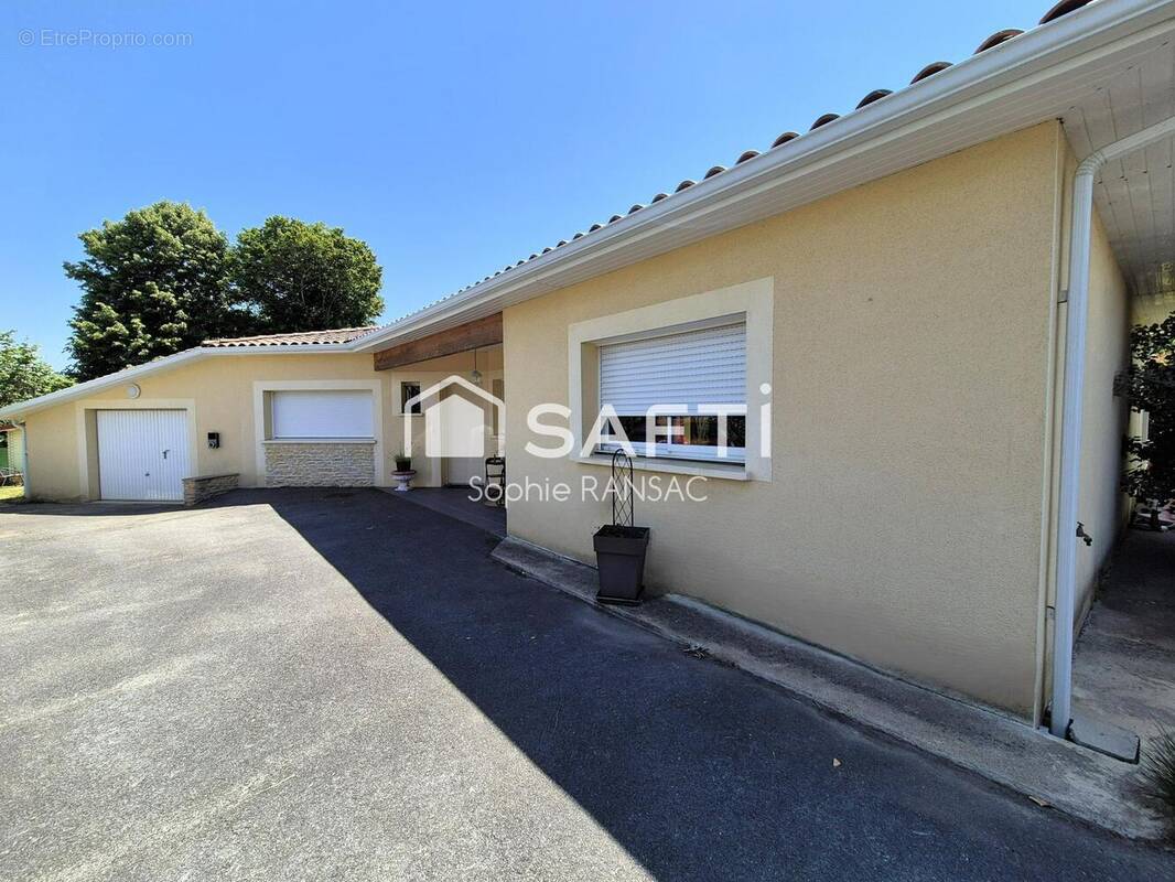 Photo 1 - Maison à COURSAC