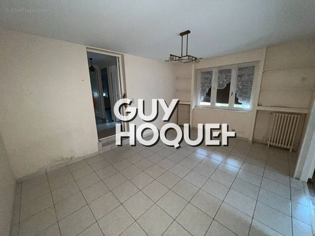 Maison à PARAY-LE-MONIAL