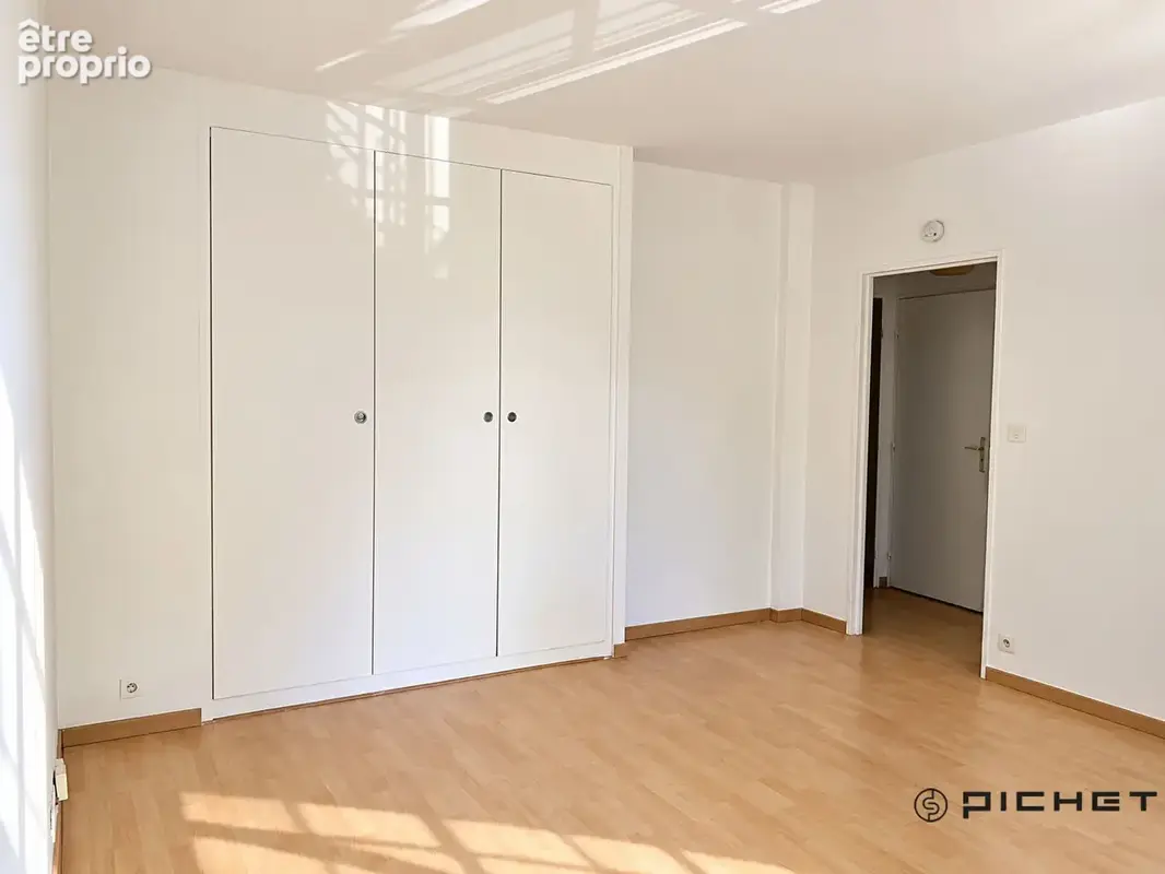 Appartement 2 pièces - 47,60 m² - Parking & cave - Bourg-la-Reine - photo 4
