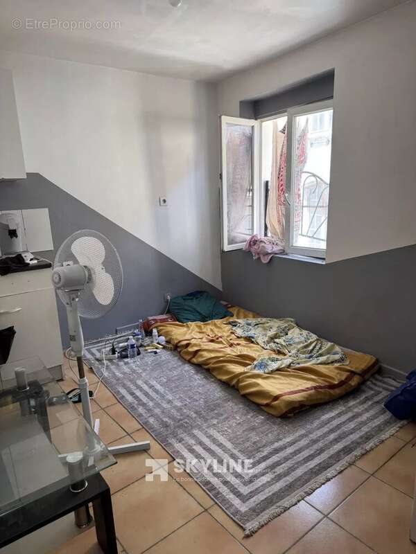 Appartement à MARSEILLE-1E