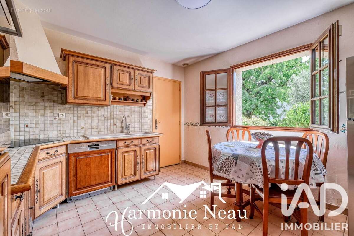 Maison 132 m² à Coubron  - photo 8