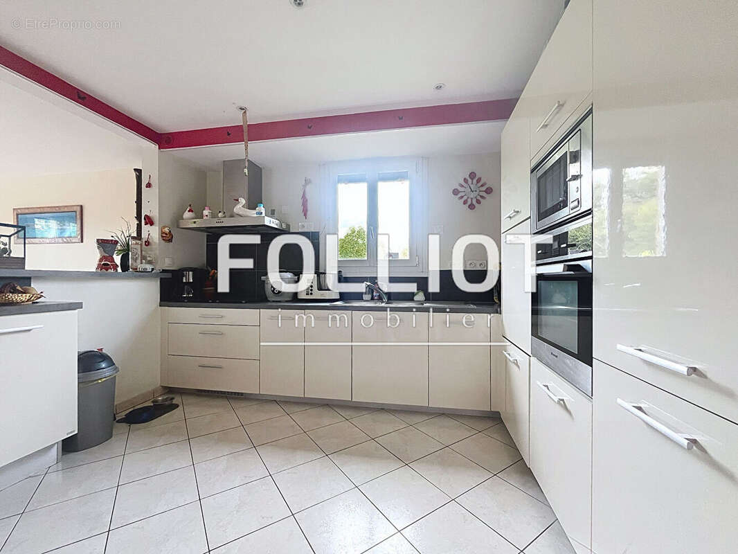 Maison à SAINT-SAUVEUR-LA-POMMERAYE