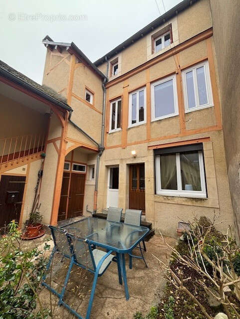 Maison à AUTUN