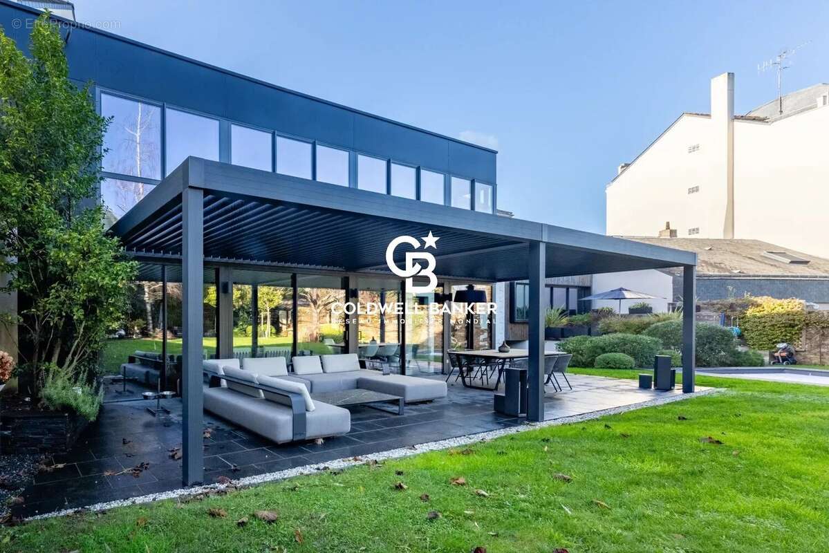 Nantes centre - maison contemporaine 283 m² - photo 4
