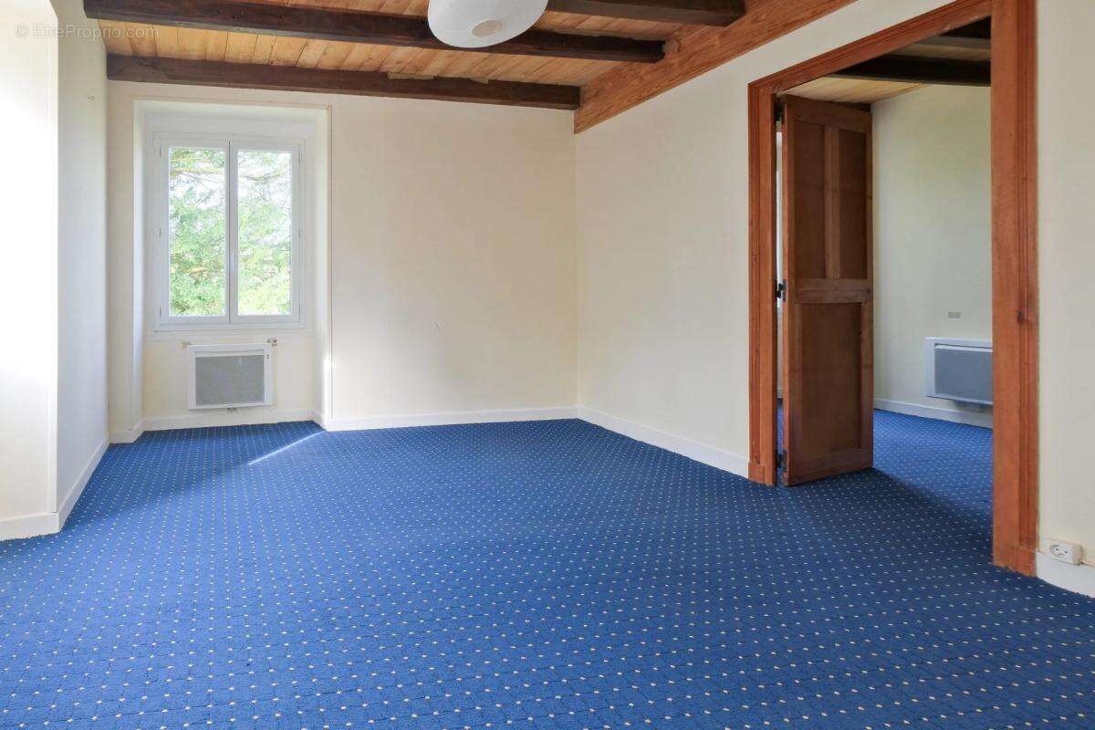 Maison à GRAND-BRASSAC
