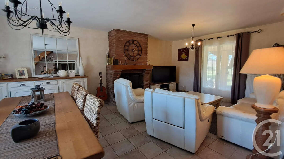 Maison 160 m² à Montesquieu-Volvestre  - photo 30
