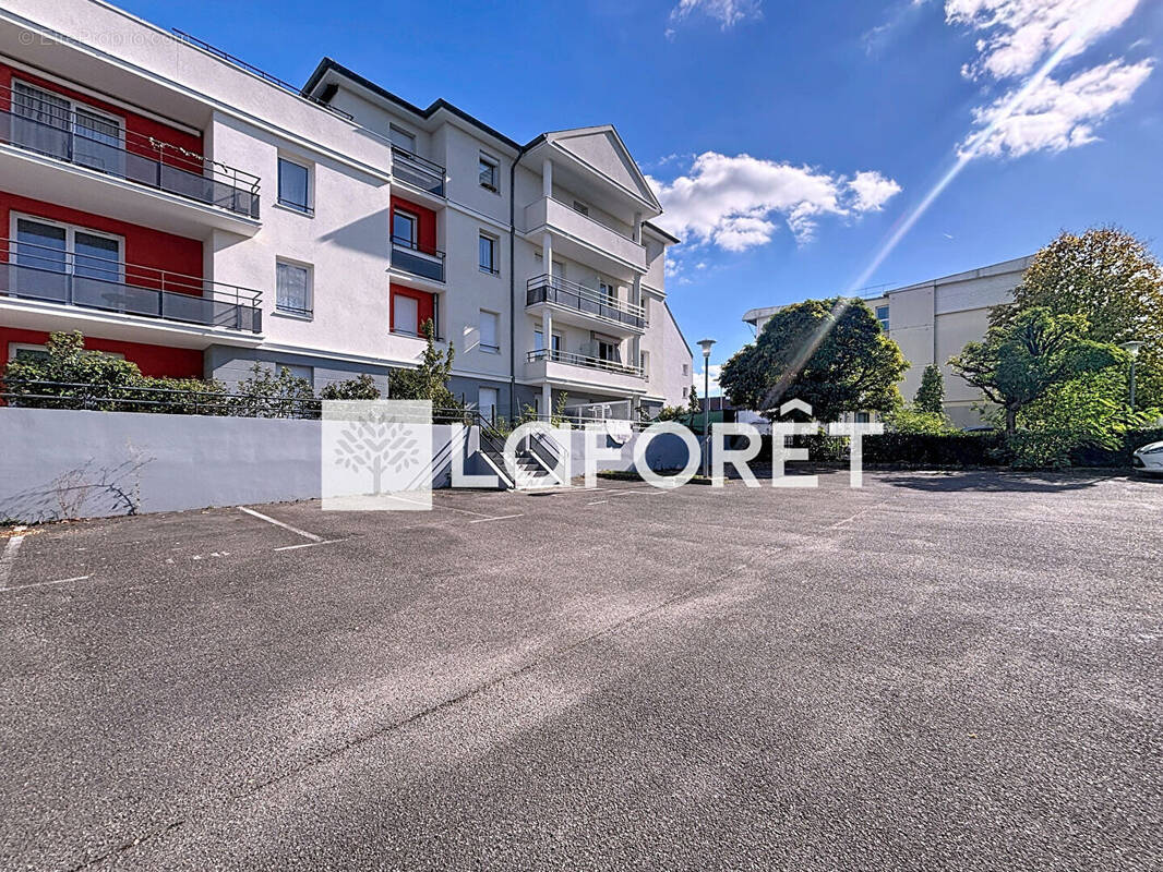 Appartement à MOISSY-CRAMAYEL