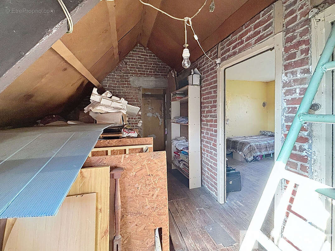 Maison à LA CHAPELLE-D'ARMENTIERES