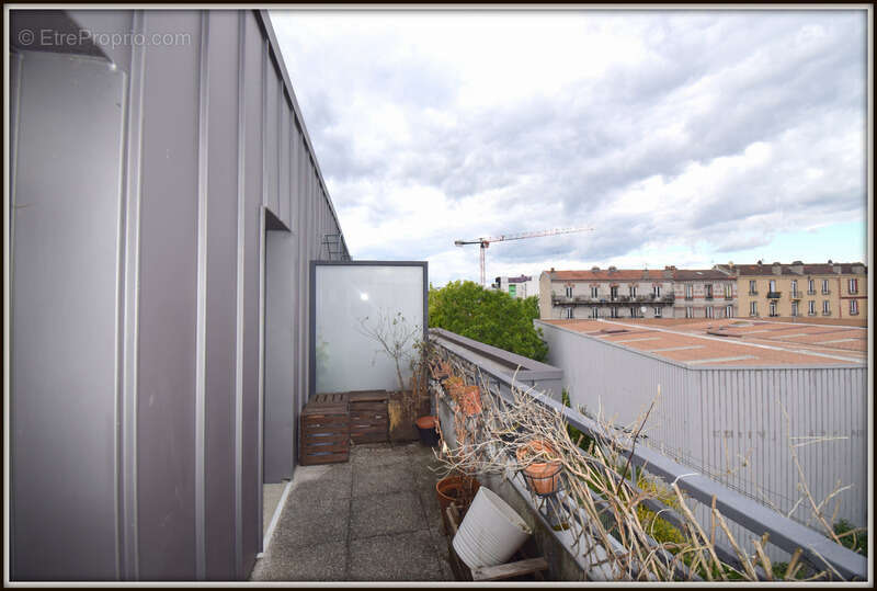 Appartement à AUBERVILLIERS