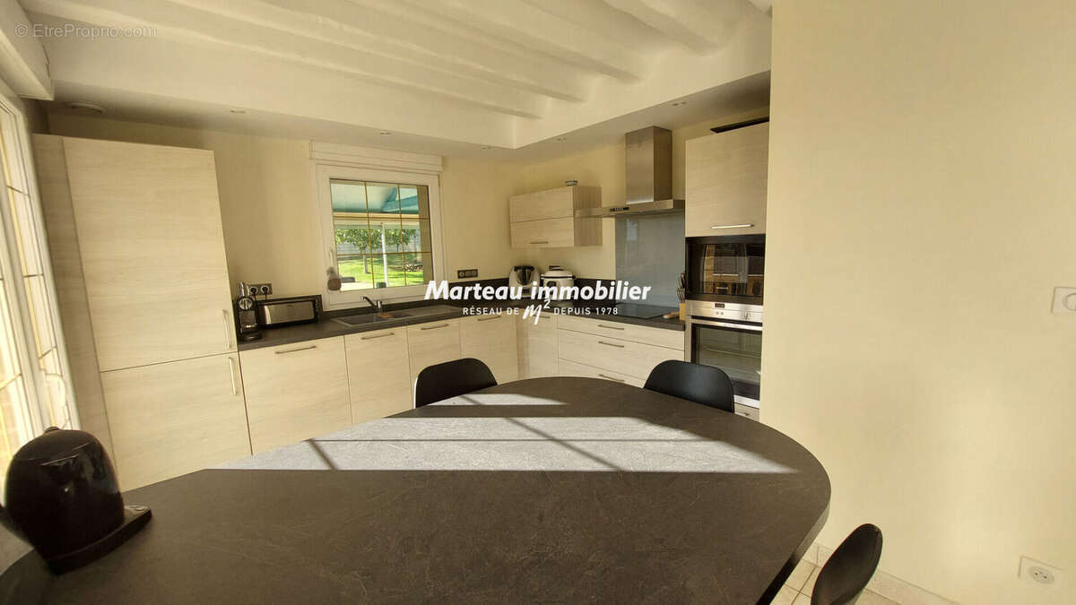 AIGNÉ : Propriété 7 pièces - photo 6