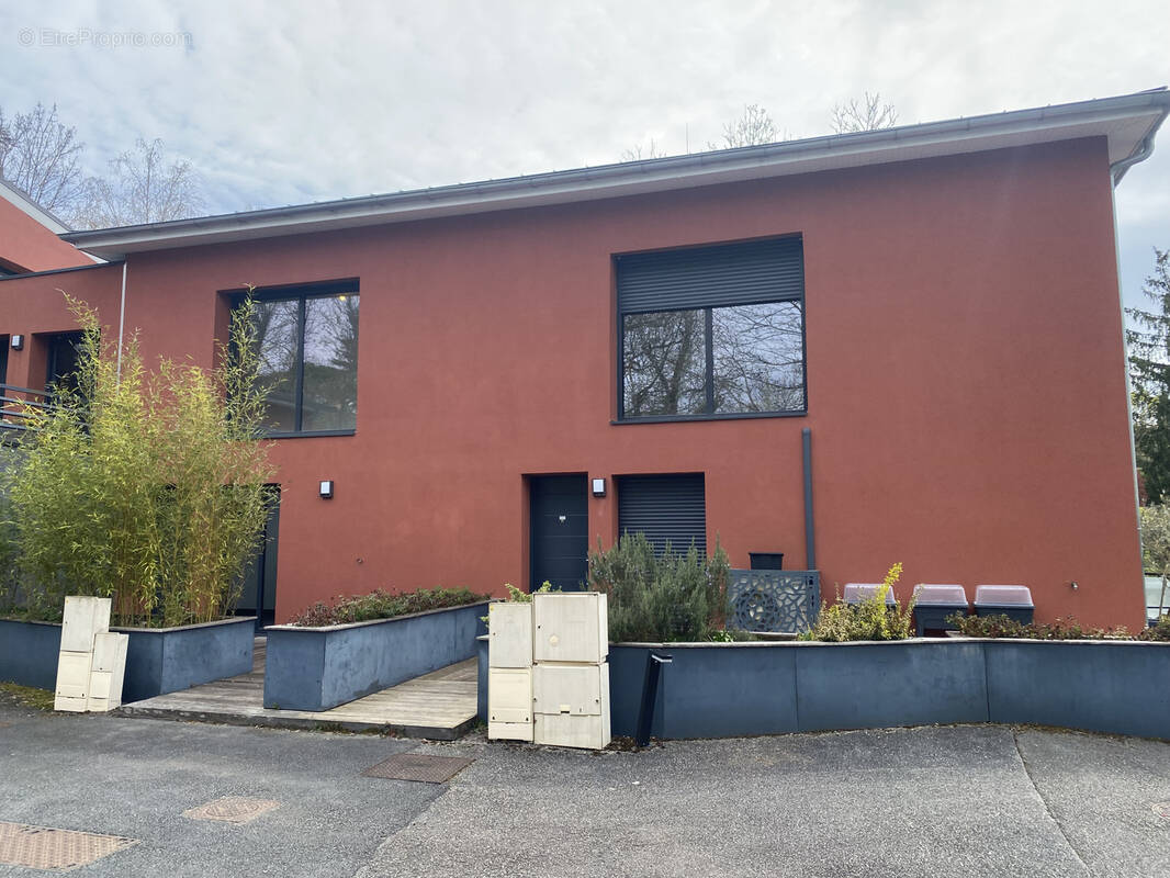 Appartement à CHARBONNIERES-LES-BAINS