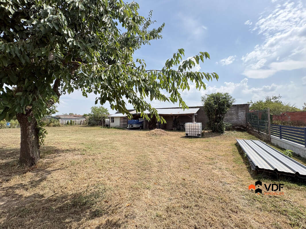 Maison 120 m² à Briennon  - photo 4