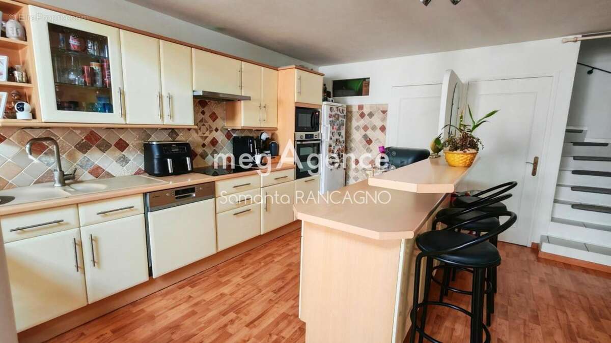 T3 duplex atypique 85 m² – Centre-ville Fréjus - sans charges de copropriété - photo 5