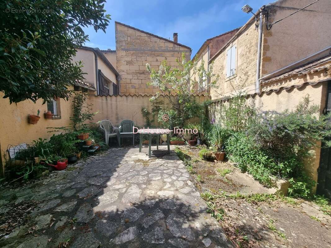 Maison à BEAUMONT-DU-PERIGORD