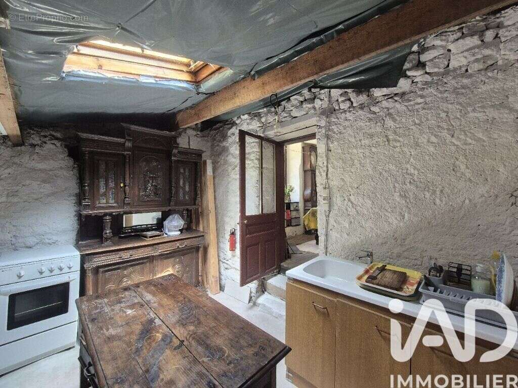 Maison 87 m² à Thouars  - photo 6