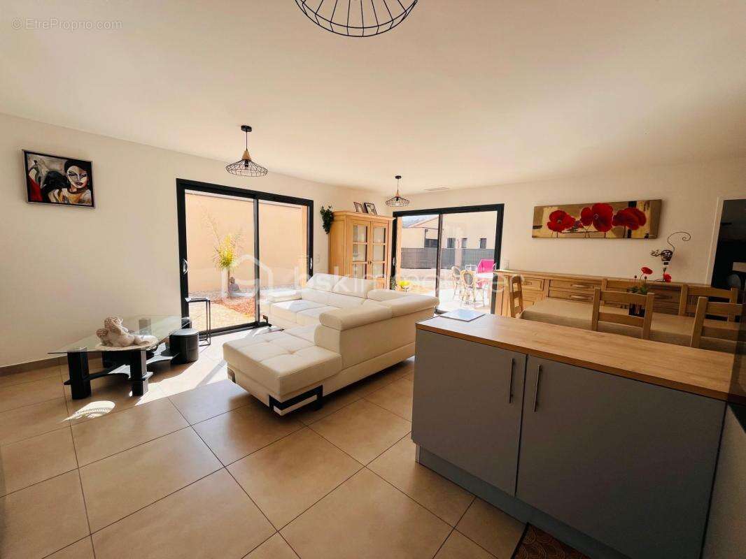 Maison à CAZEDARNES