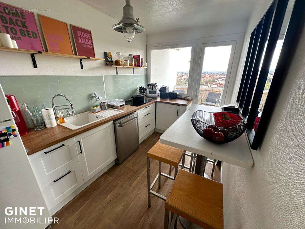 Appartement à RIORGES