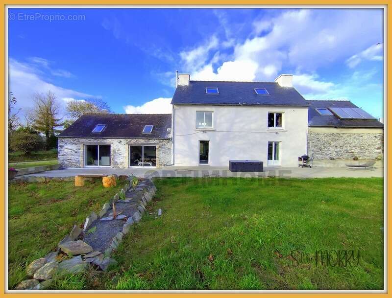 Maison à PLOUDIRY