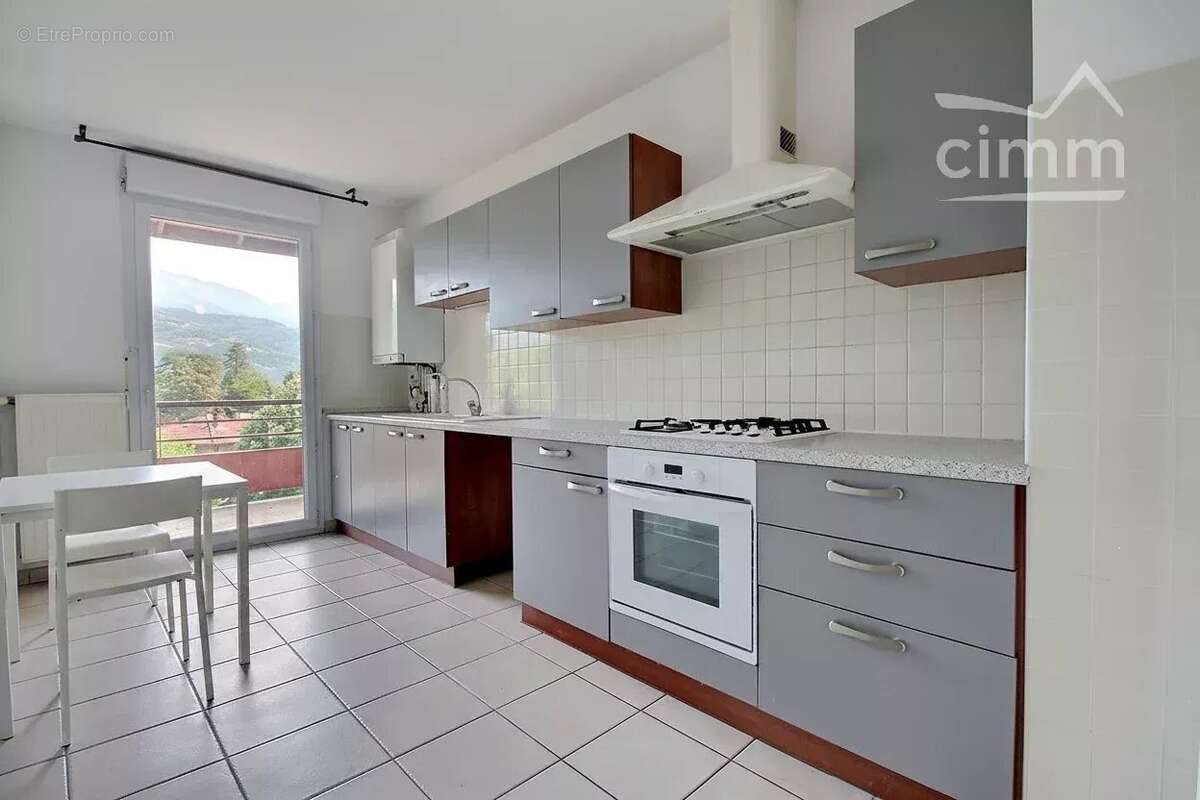 Appartement à LA TERRASSE